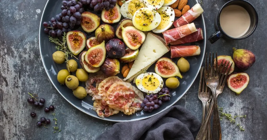 lunch near Hamilton, MT